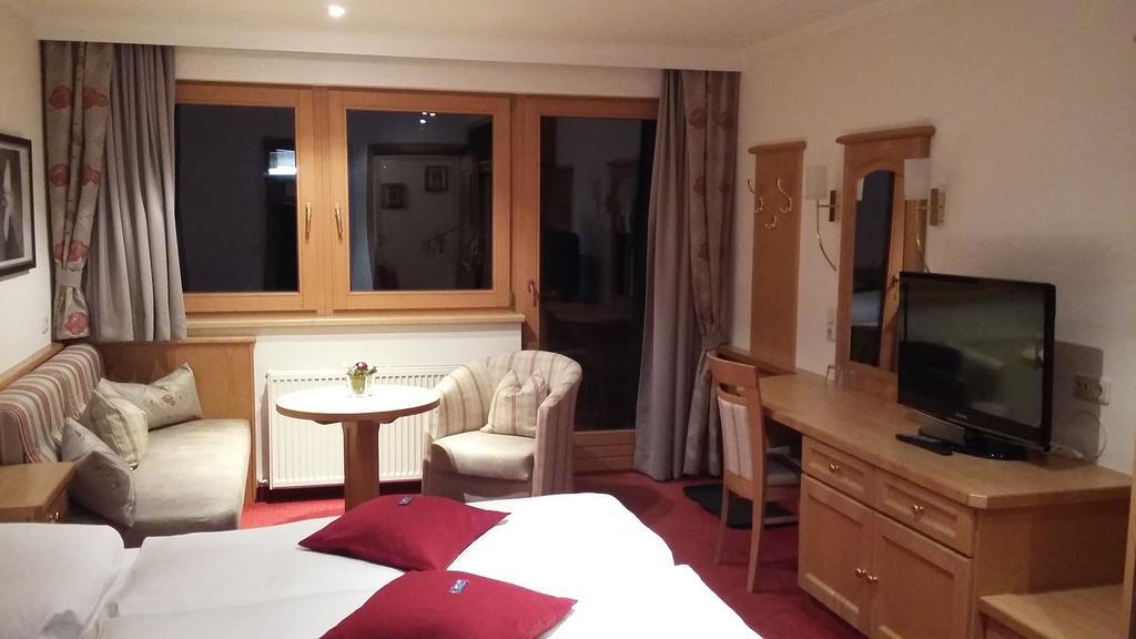Hotel Garni Erler Mayrhofen Eksteriør bilde
