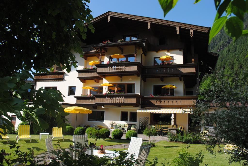 Hotel Garni Erler Mayrhofen Eksteriør bilde